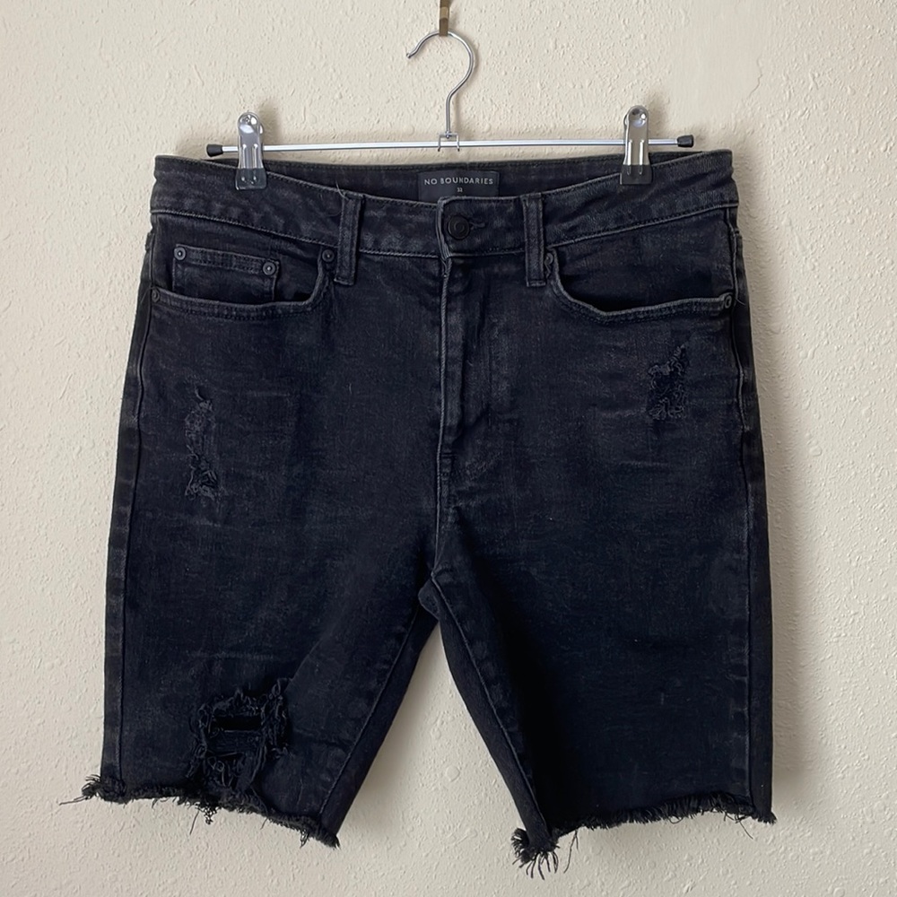 No Boundaries Men’s Black Denim Shorts (size: 32)